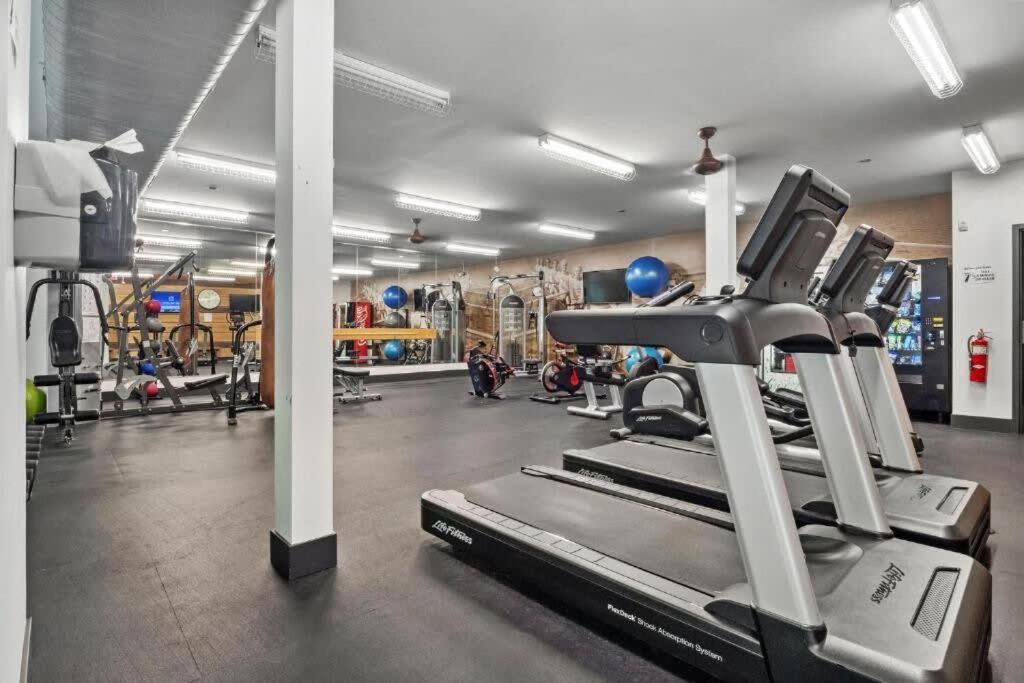 Cozysuites Mill District With Pool, Gym #07 *