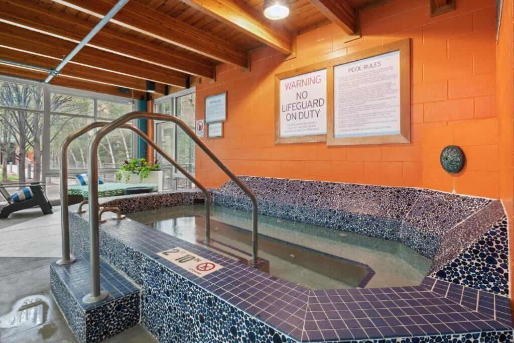 Cozysuites Mill District With Pool, Gym #07 Apartamento *