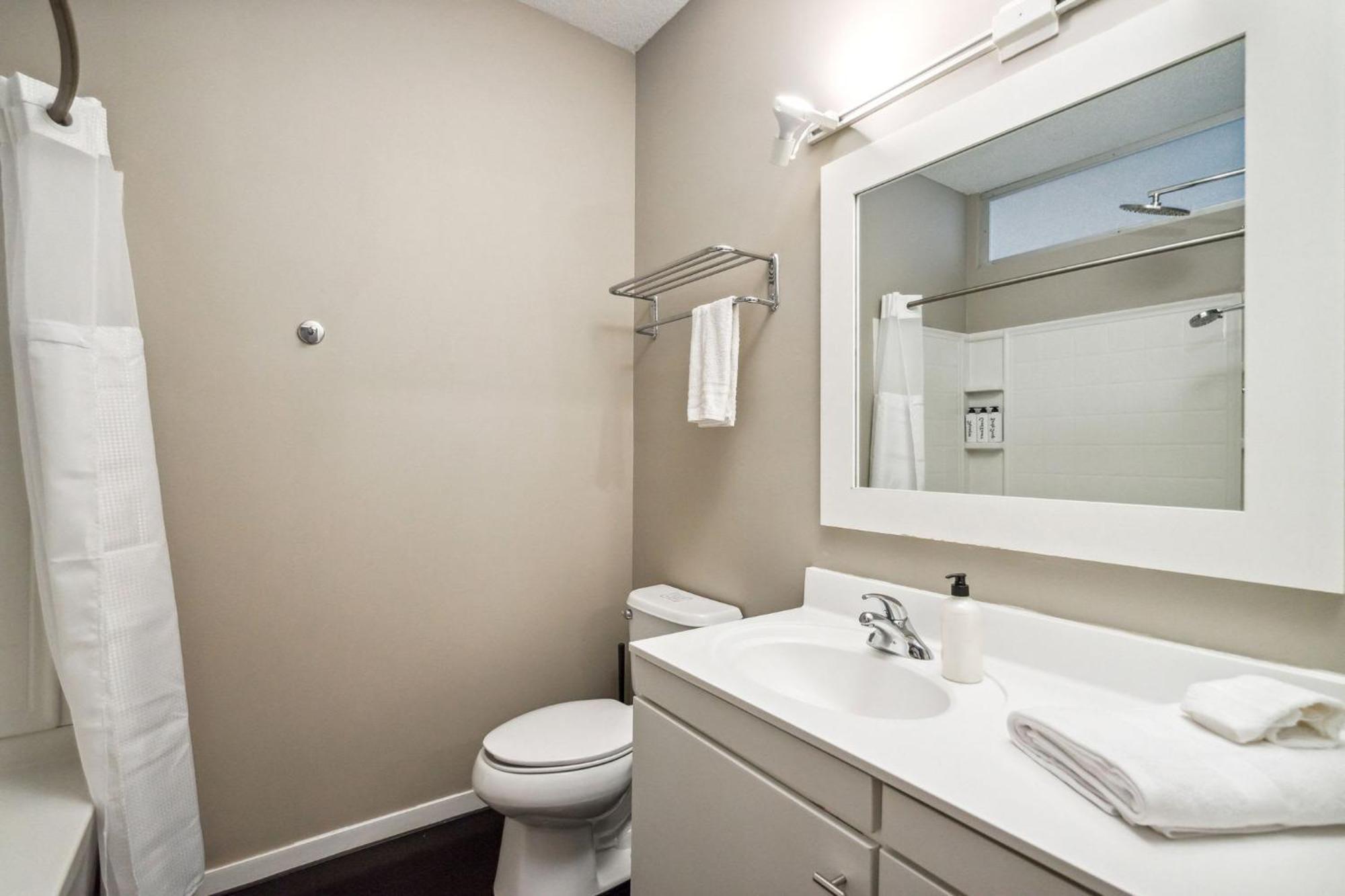 Cozysuites Mill District With Pool, Gym #07 *